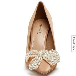 NWT London Rag Encon Pump Nude size 7